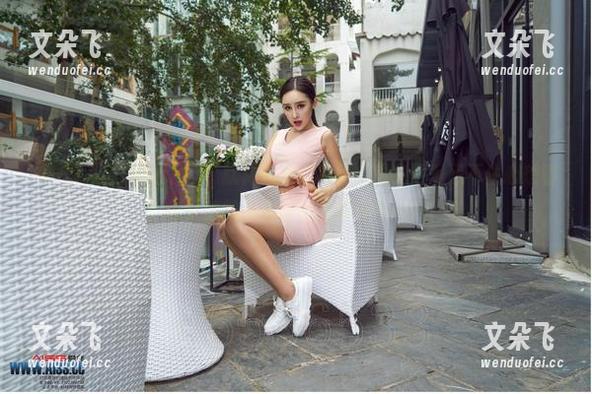 AISS爱丝(钻石版) - 就算是高清写真，难免还是忍不住心想着，赵梦洁的少女时代到底有多美好？