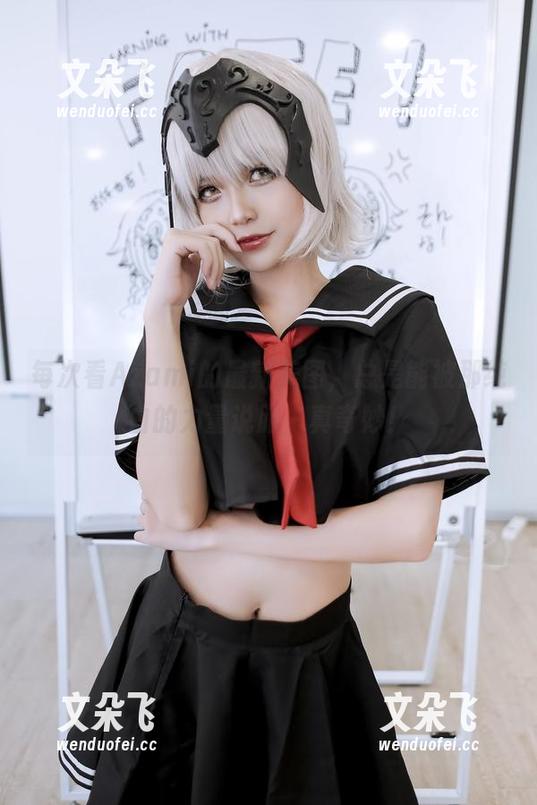 每次看Azami的最新美图，总是能被那纯白的力量说服，真奇妙！