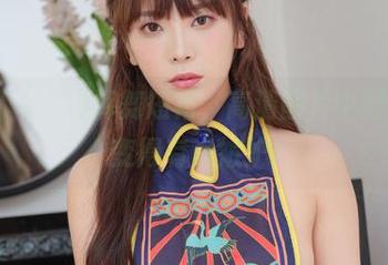 Dami(퀸다미)挥舞短裙，高清图片中间的云朵变得有点嫉妒!