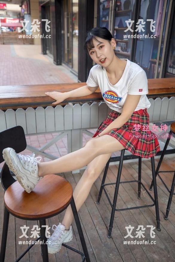 MSLASS梦丝女神 - 想不到的晨光，赶紧下载晓晓的起床套图！