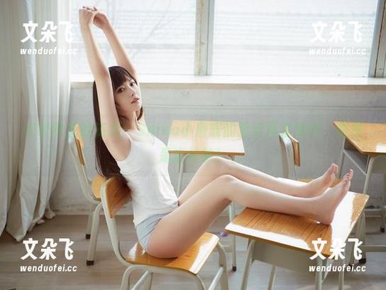 未经审查的资源：Shika小鹿鹿的爱宕两套写真，竟然是这样的！