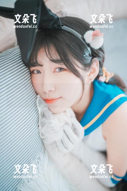 来点不一样的职场插曲：Sonson(손손)的办公室高清cos，看完让人欲罢不能。