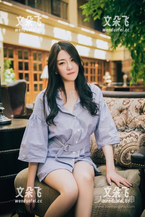 TouTiao头条女神 - 樊安妮作品中的美脚，每一张都是一种艺术排序，有人研究过吗，这灵感从哪儿来的？