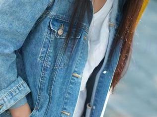 TuiGirl推女郎 - 胡允儿带你玩儿镂空：私拍图包不只是一块布