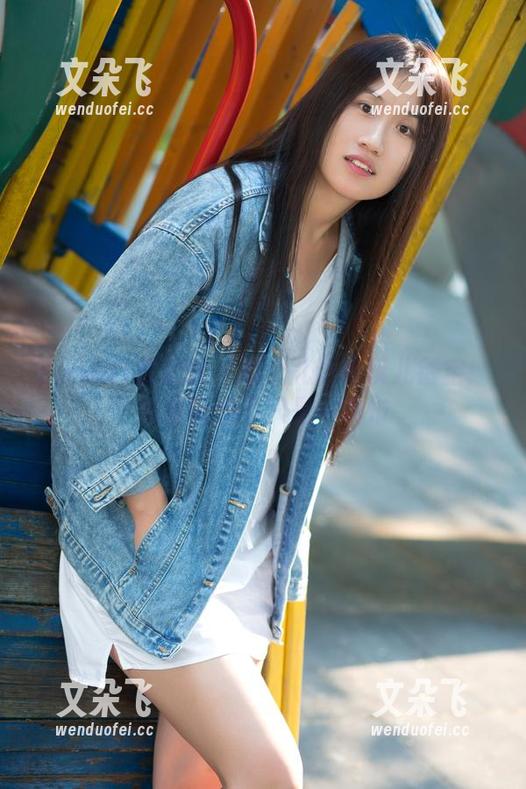 TuiGirl推女郎-胡允儿 TuiGirl推女郎 - 胡允儿带你玩儿镂空:私拍图包不只是一块布