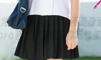 UGirls尤果网 - 老师说这不是普通的教室，Zora若拉的壁纸陪你玩转美图！