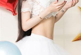 UGirls尤果网 - 就问你，毛衣和于梓馨的无圣光写真组合能引发多少遐想？