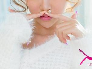 UGirls尤果网 - 安沛蕾的泳衣写真图集：说好的沙滩，每次都是救生圈的拯救之旅？