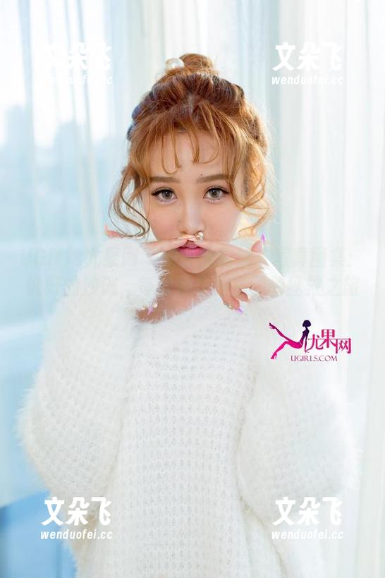 UGirls尤果网-安沛蕾 UGirls尤果网 - 安沛蕾的泳衣写真图集:说好的沙滩,每次都是救生圈的拯救之旅?