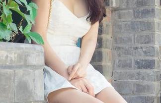UGirls尤果网 - 最新图集：杨漫妮的夏日今日份，随便翻翻总有收获！