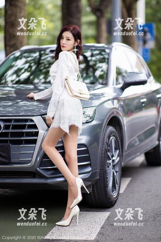 XIAOYU语画界 - 坦白说：Cris_卓娅祺的丝袜写真让我感到复杂——资源像个足球，我却在门前蹭得慌慌张张！