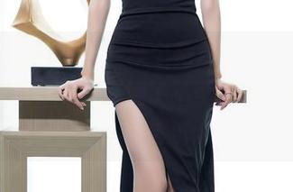 XIAOYU语画界 - 换个角度看，李丽莎的毛衣图集，可是充满了不可言喻的尴尬和诚恳的尝试。