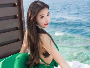XIAOYU语画界 - 当李丽莎穿上礼服，私房图包里的花样好像都在打招呼