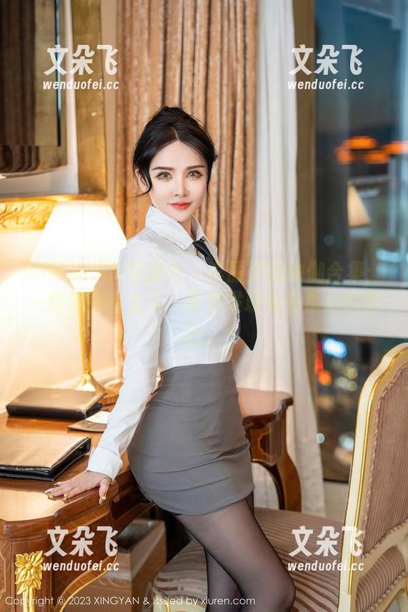 XINGYAN星颜社-李丽莎 XINGYAN星颜社 - 李丽莎的瑜伽合集:一路低头看太久,竟然发现失去重心的自己。
