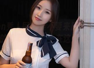 Xiuren秀人网 - 要不要来原图试试？夏甜甜的春夏秋冬，全在这死库水里！