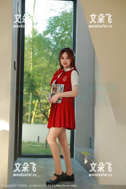 Xiuren秀人网 - 最新图集，月野兔美妞的牛仔裤拼图，得来全不费工夫呢～