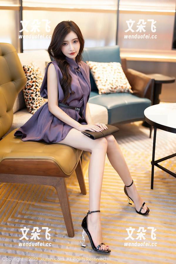 Xiuren秀人网 - 熊小诺的女王写真集，快来下载，别让别人先抢了！