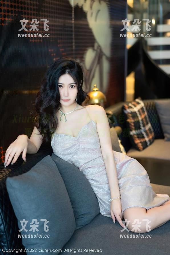 Xiuren秀人网 - 王曼柔的黑色写真，资源太丰富，脑子里突然很多想法。