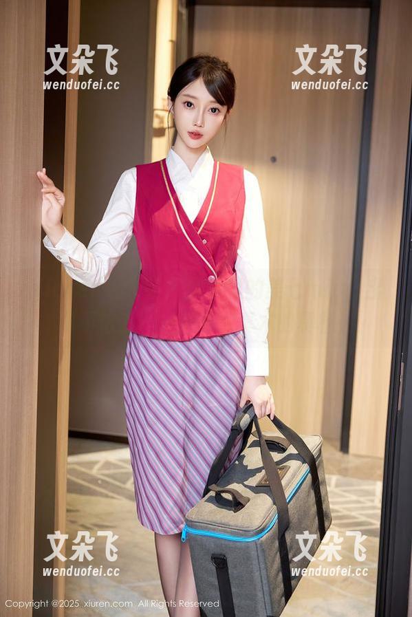 Xiuren秀人网 - 照片里的美七mia，出门不怕丢——户外写真术的真相！