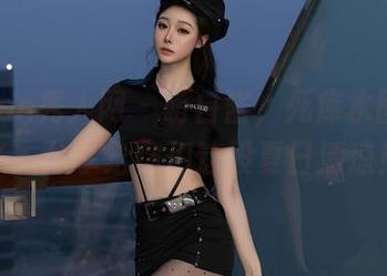 Xiuren秀人网 - 萌白酱，死库水图包来了，分享给你们这股夏日清凉！