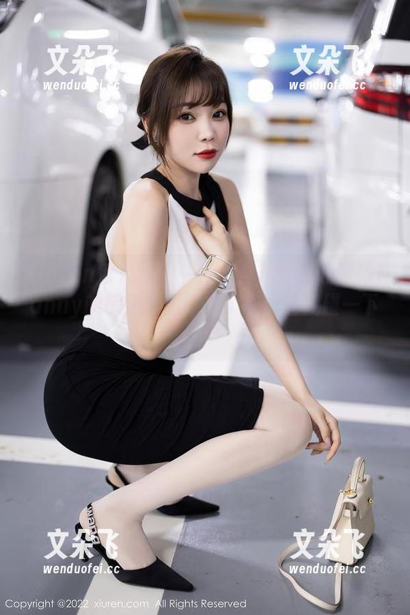 Xiuren秀人网 - 一言不合就分享陈梵妮Fanny的御姐套图，求个理由让我碰一下！