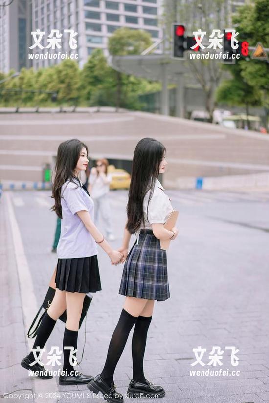 YouMi尤蜜荟-黄歆苑 YouMi尤蜜荟 - 当校服遇上高清写真,黄歆苑全场的回头率是要翻倍的吧?