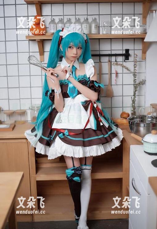 暴露不出真相？kitaro绮太郎的泳装JK写真就在网盘等你挑战！