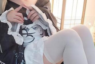 古川kagura红裙子里的风骚，原图简直太会挑逗了，快来拿资源。