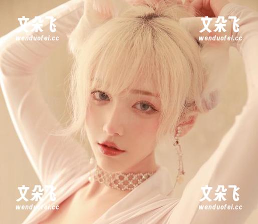啾小妍Deer 啾小妍Deer与美图的暗夜游戏:猫女的猫步轻快如风