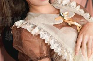 喵糖映画新鲜出炉的套图，灰丝与制服的缘分，从未如此微妙！