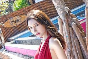 嗲囡囡 - 小蛮妖Yummy不靠圣光，短裤成了她最馋人的图包，真让人好奇