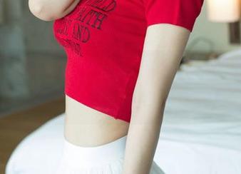 匆匆一年，大步流星走过，尤果网的套图等着你来看，把时光捉住！