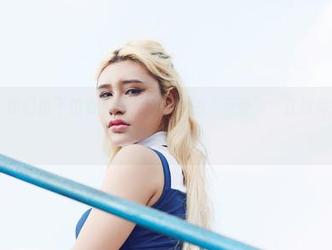 尤物馆 - 你们怕不怕看见悦儿Yuky的“天使”，在线高清位，别被闪到了眼。