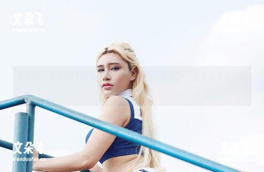 尤物馆 - 你们怕不怕看见悦儿Yuky的“天使”，在线高清位，别被闪到了眼。