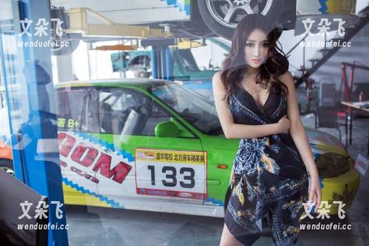 推女郎 - 一组清纯的全套作品，李丽莎闲散的碰巧和我眼里的微风，似乎是那么恰到好处。