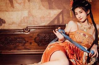 星澜想来杯珍珠奶茶的女仆写真：最新段子在线，如何才对得起这头发？