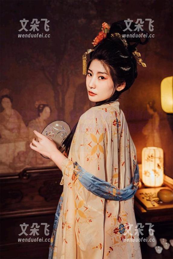 忍不住就想看！星澜是澜澜叫澜妹呀的2b比基尼图集，打着定制的幌子到底卖了啥？