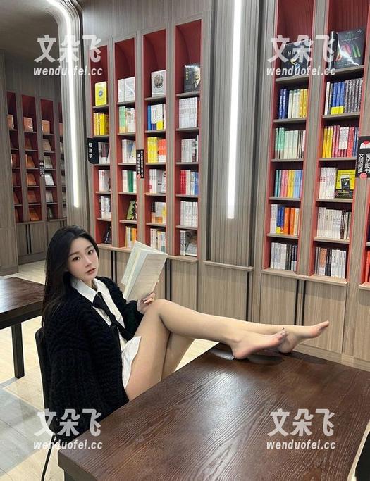 微密圈 - 是小逗逗的内衣作品集，高清到让我眼睛都在发光了！
