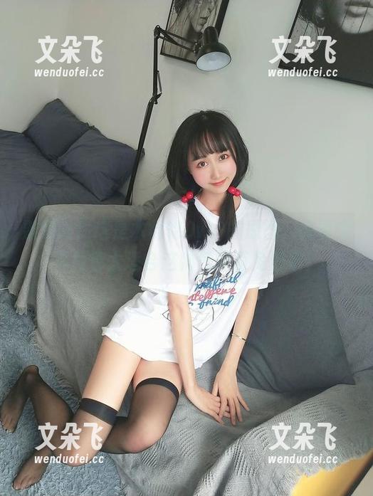 别眨眼！这是木棉棉OwO的原图，纯真少女角色太适合这帅气的萌兔形象！