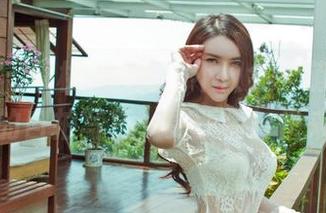 果团网 - 蜜桃Q妹儿：不仅会卖萌，还会下厨的自拍写真，更新啦！快来戳！