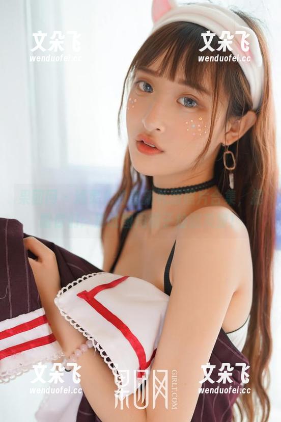果团网-通灵儿 果团网 - 通灵儿的最新礼服照片合集,提醒你们:别试图用镜子检测美丽!