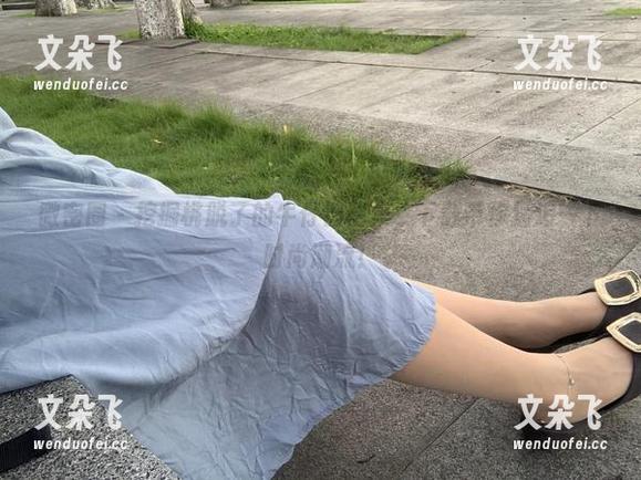 桃脱了 微密圈 - 挖掘桃脱了的牛仔裤图集,下载带你猛追一下时尚潮流!