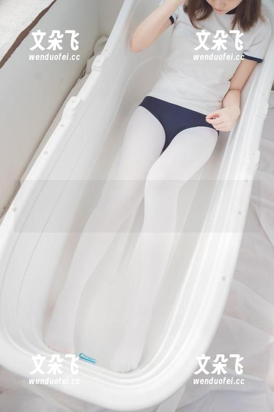 森萝财团 - 办公室里的小奶糕Milky，如何用无圣光调调出一堆美图的逗趣？
