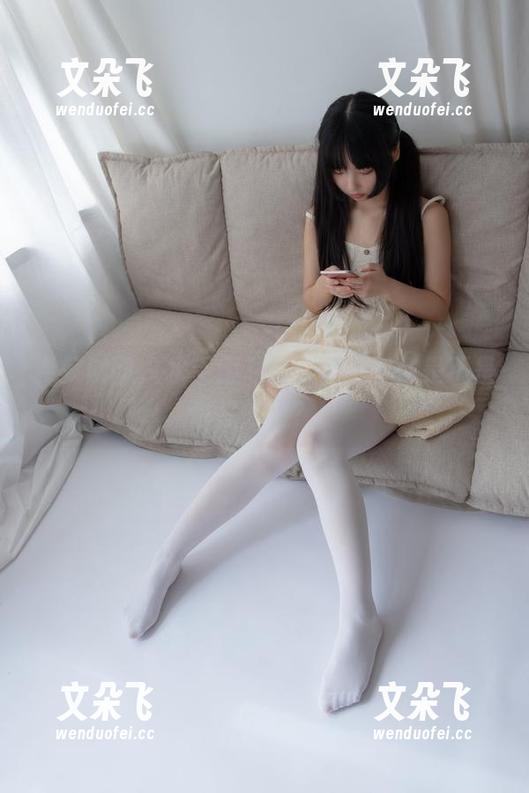 森萝财团 - 水手服私拍：默陌，你是不是也想航海？！