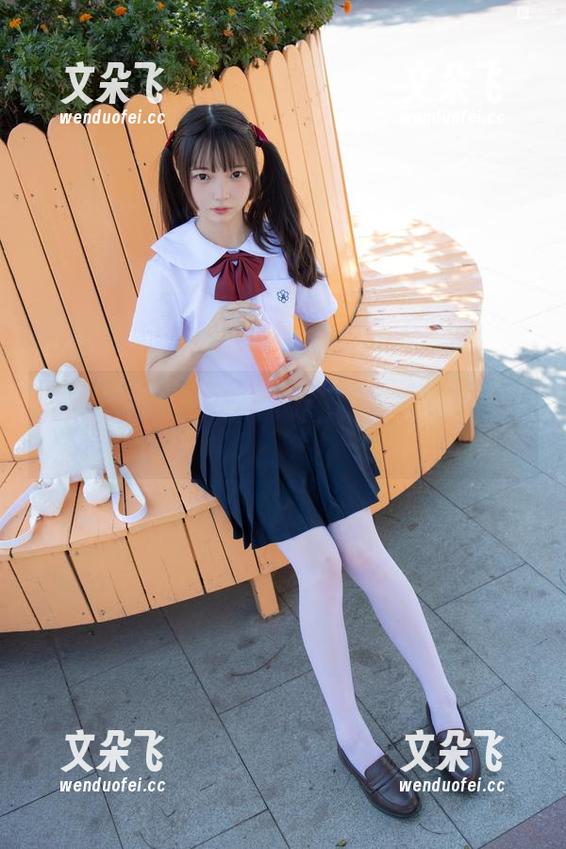 森萝财团 森萝财团出奇招:淡黄衣白丝美图,每一张都让人浮想联翩!