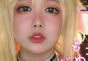 椒妮佐仁最新制服合集：一阵制服风，让你目不暇接！