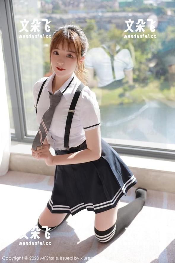 模范学院 - 图片：当柳侑绮Sevenbaby穿上吊带，周围的风都变得嫉妒了。这风好像在默默咆哮！