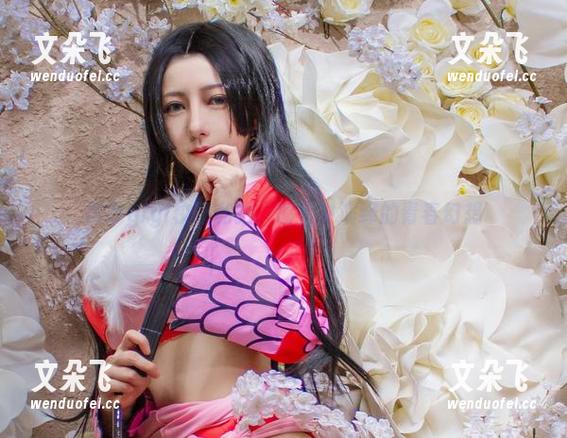 樱晚gigi校园私拍，图片中演绎的青春幻想