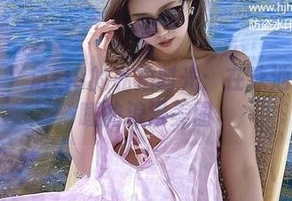 微密圈 - 洁己u的私拍时光：在泳池边打瞌睡的浪漫美图