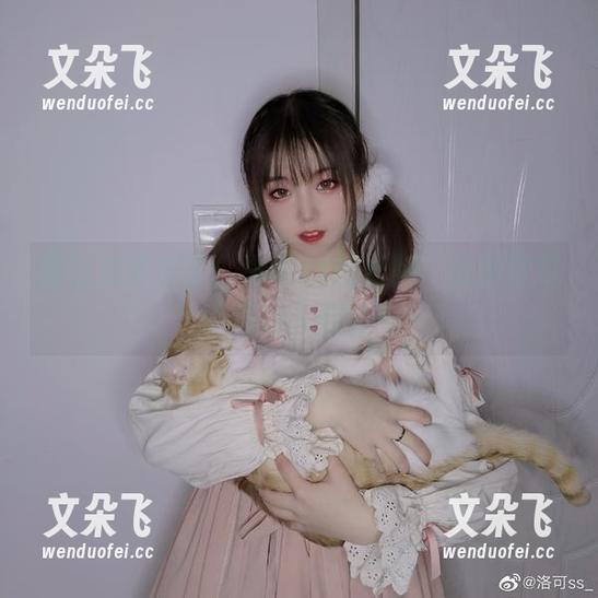 桃花运要来了！洛可ss的长腿，高清壁纸再让人想歪